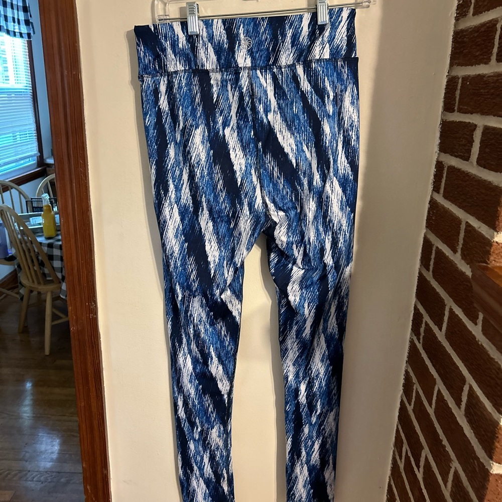 Full beauty sport blue & white yoga pants